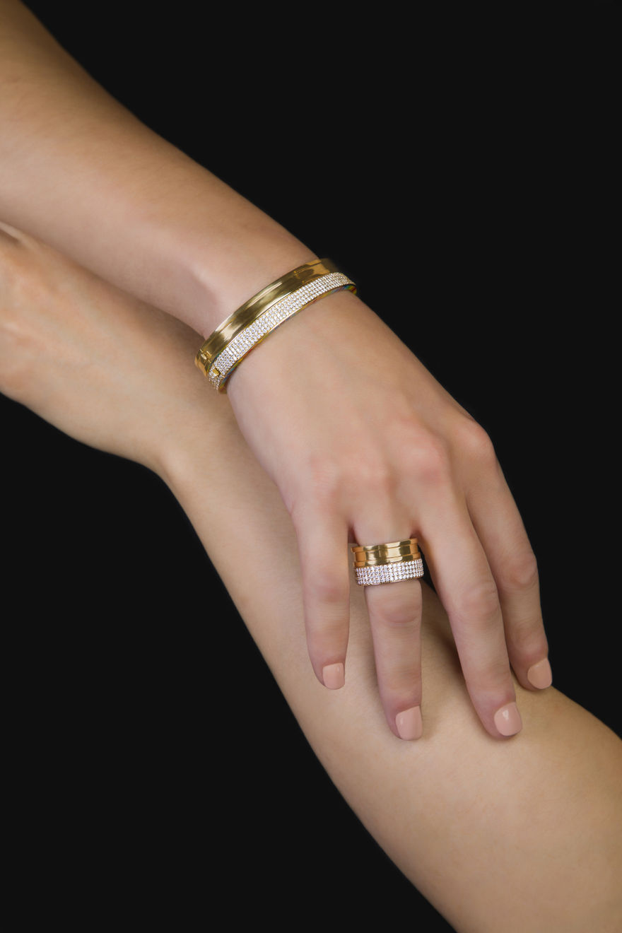 Aisha Baker, Me Yellow Gold Bracelet