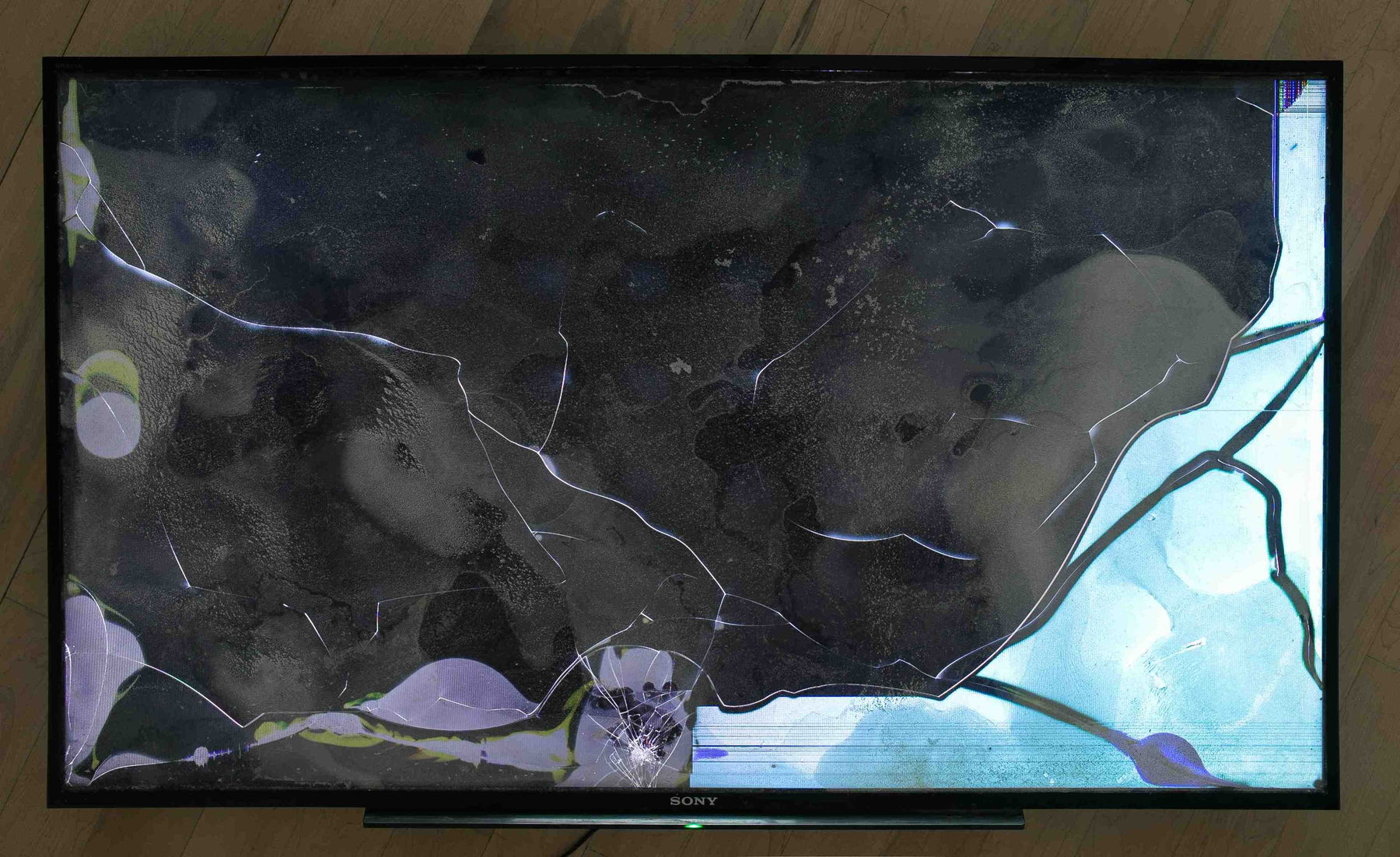 Rob Chavasse, Drip tray (tranquil settings), 2015