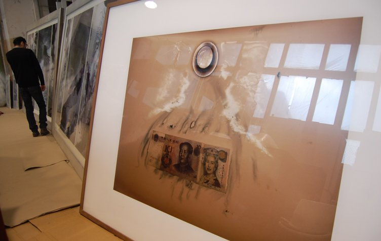 SetP Stanikas, Svaras ir Juanis / Pound and Yuan, 2012