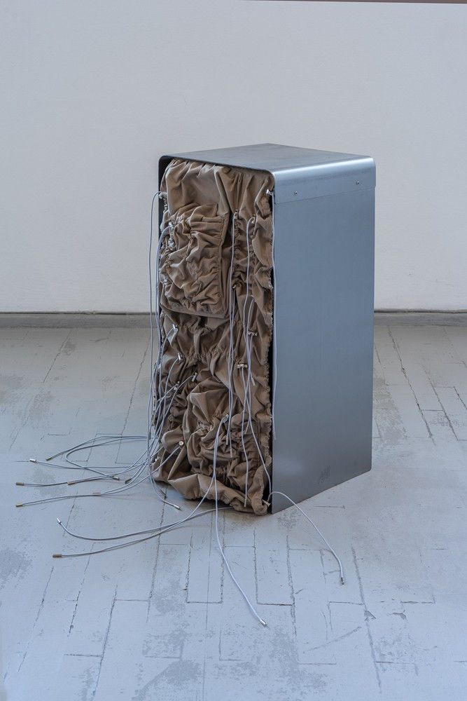 Ani Gandžumian, FROWN Vol.2, 2023