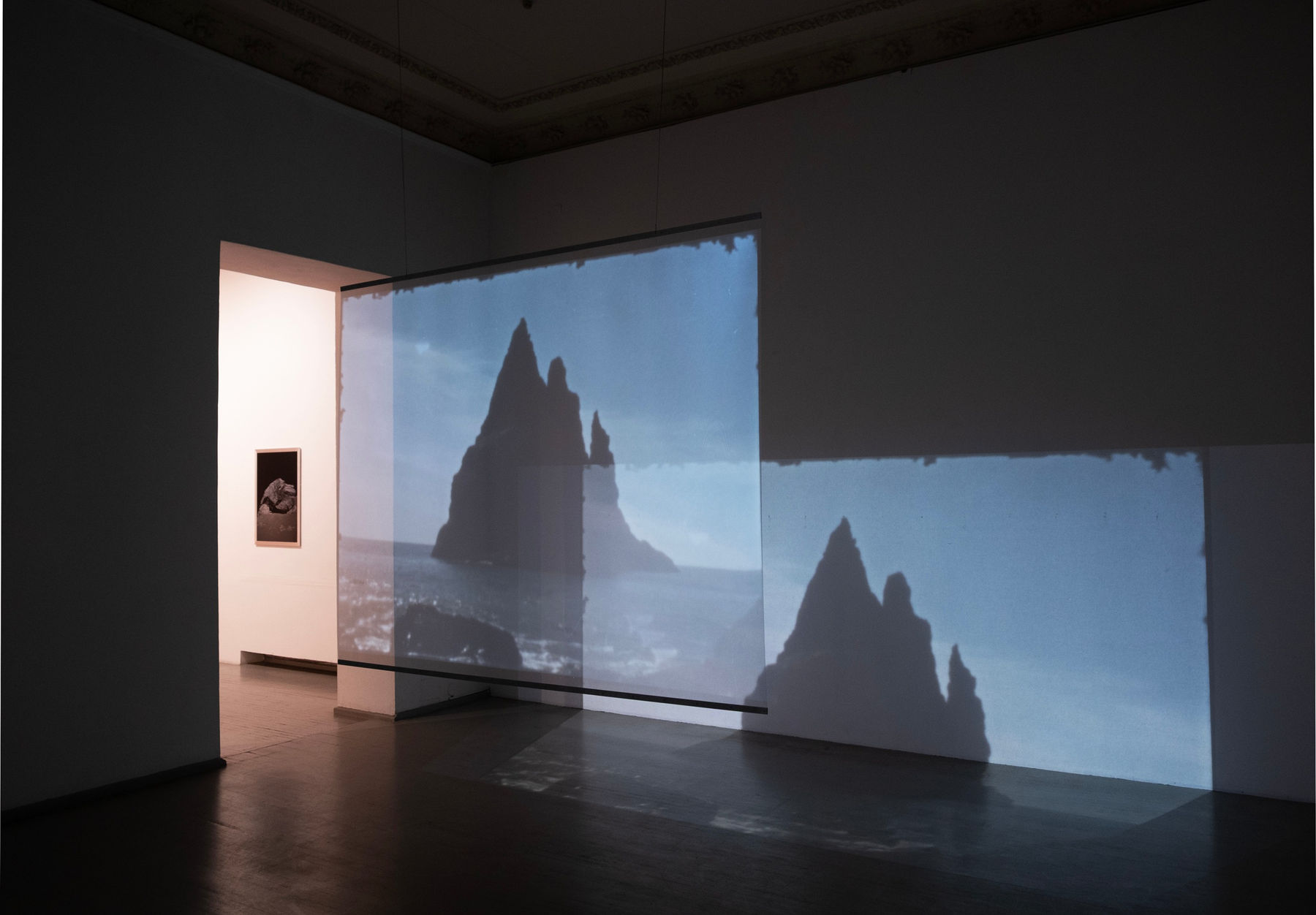 Geistė Marija Kinčinaitytė, Pelenų sluoksniai (Izabelei) / Layers of Ashes (For Isabelle), 2025