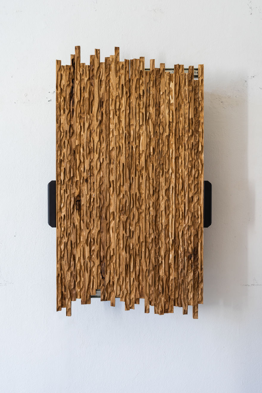 Vytautas Gečas, Apsalo širdis / Grow sweet, Spintelė / cabinet