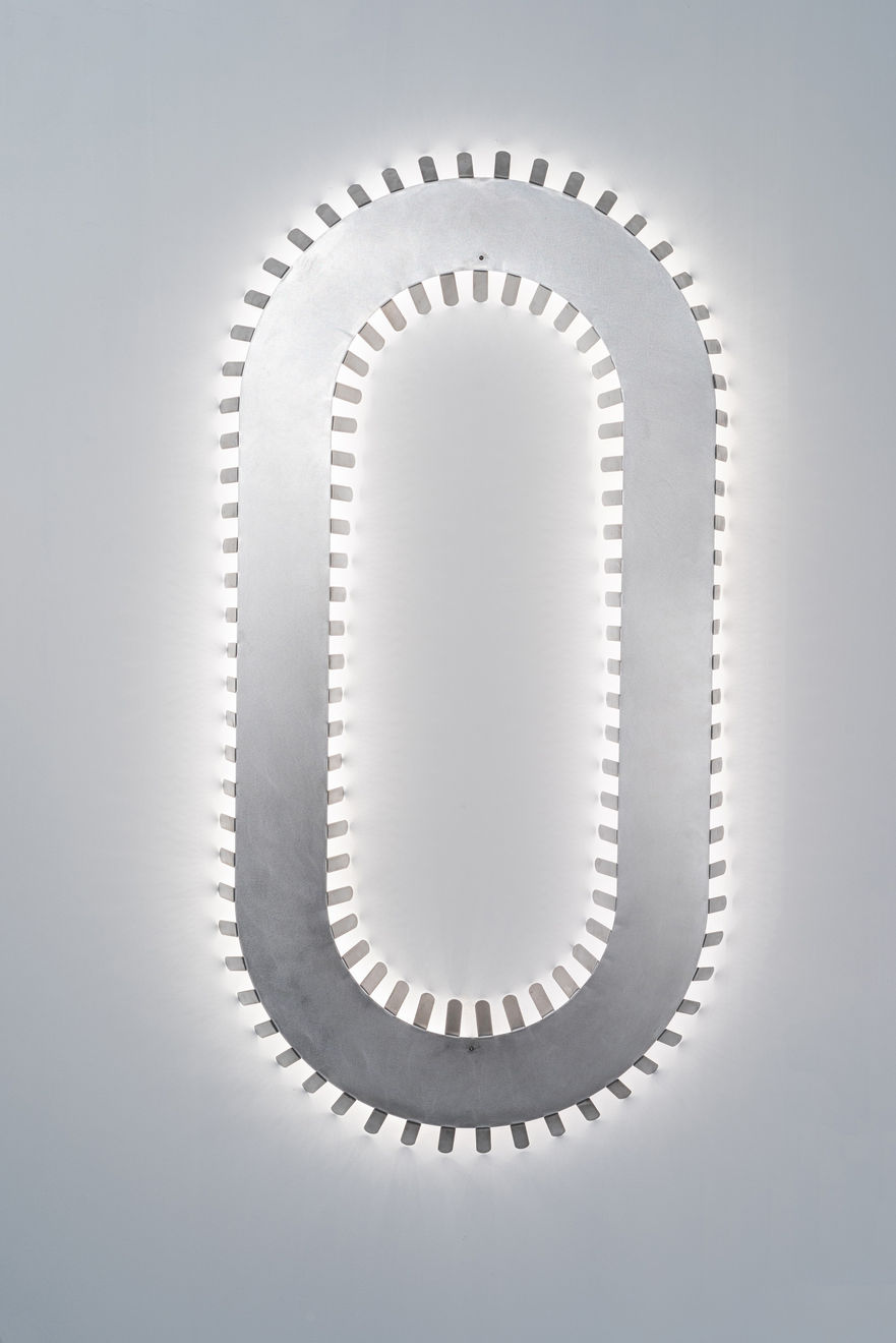 Tijs Gilde (Studio Guilty), DIDELIS / LARGE, Šviestuvas / crawler light