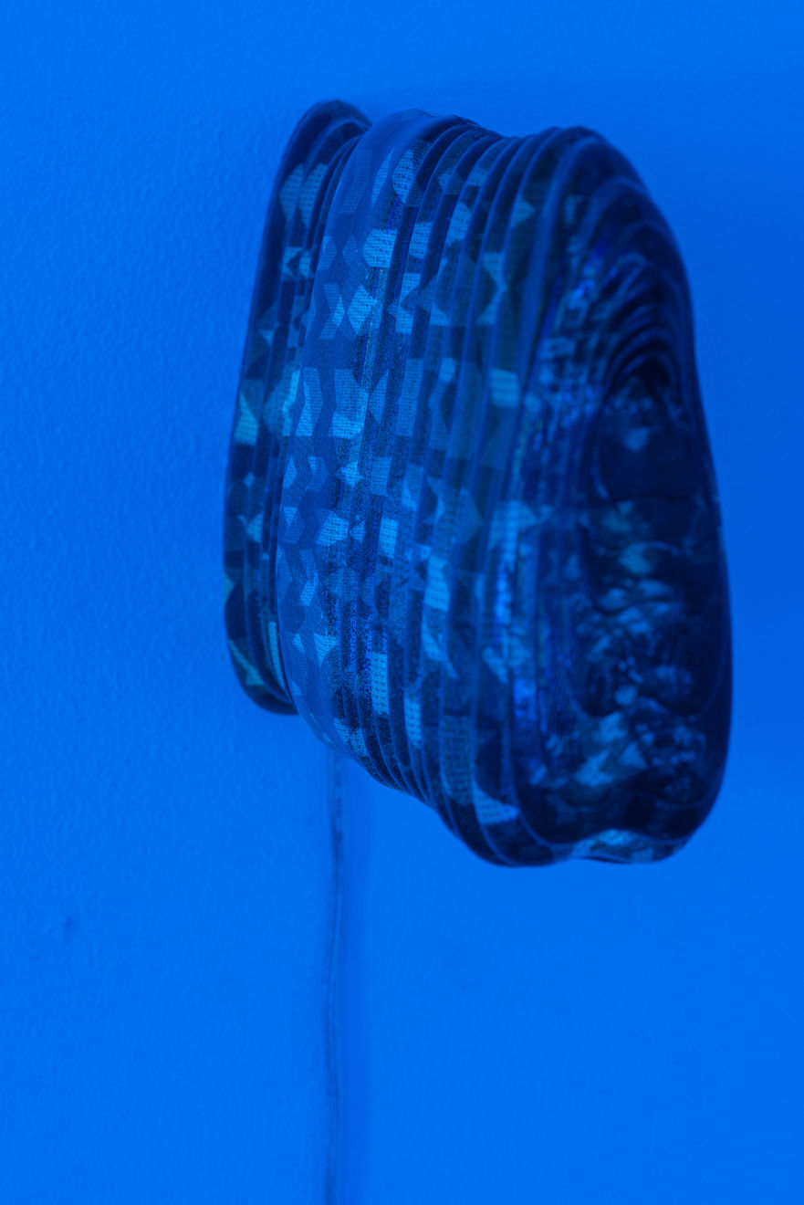 Laurynas Skeisgiela, Liump! (a series of slowly flashing objects), 2021