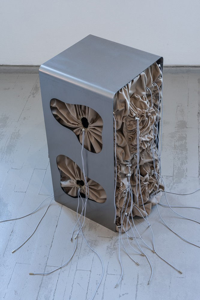 Ani Gandžumian, FROWN Vol.2, 2023