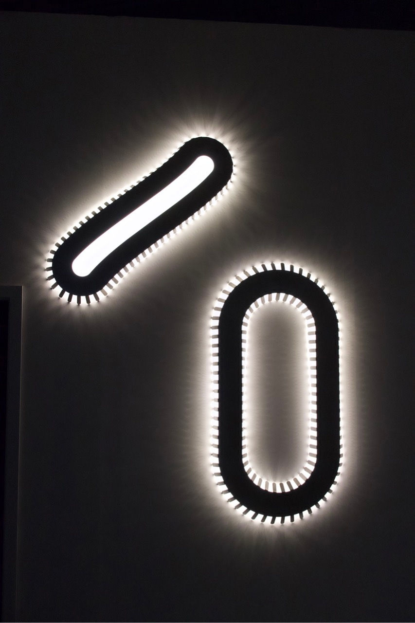 Tijs Gilde (Studio Guilty), DIDELIS / LARGE, Šviestuvas / crawler light