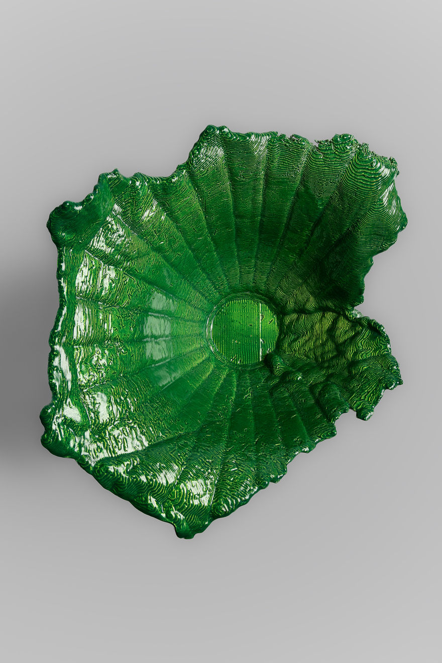 Vilius Dringelis, Sekti gėles / Follow the Flowers, Vaza / vase