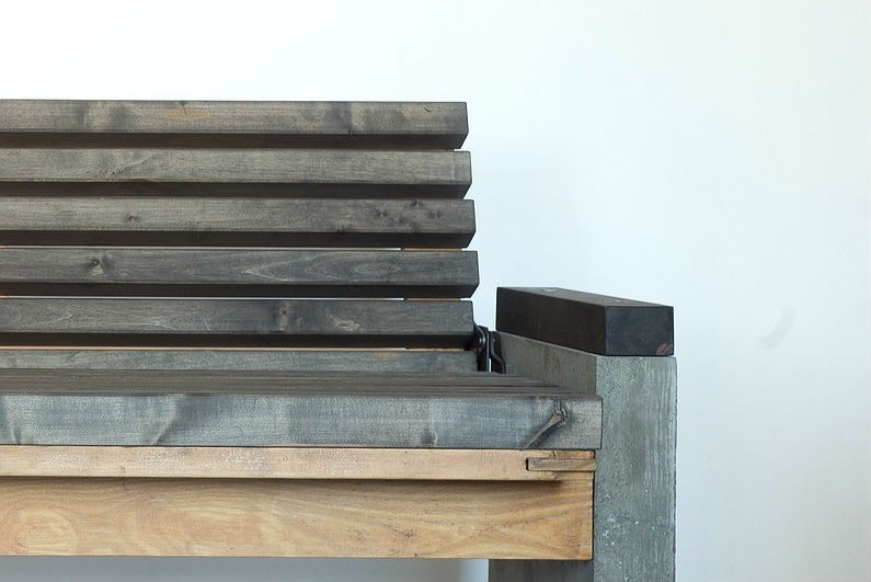 Vytautas Viržbickas, Suolas benamiui / A bench for homeless, 2016