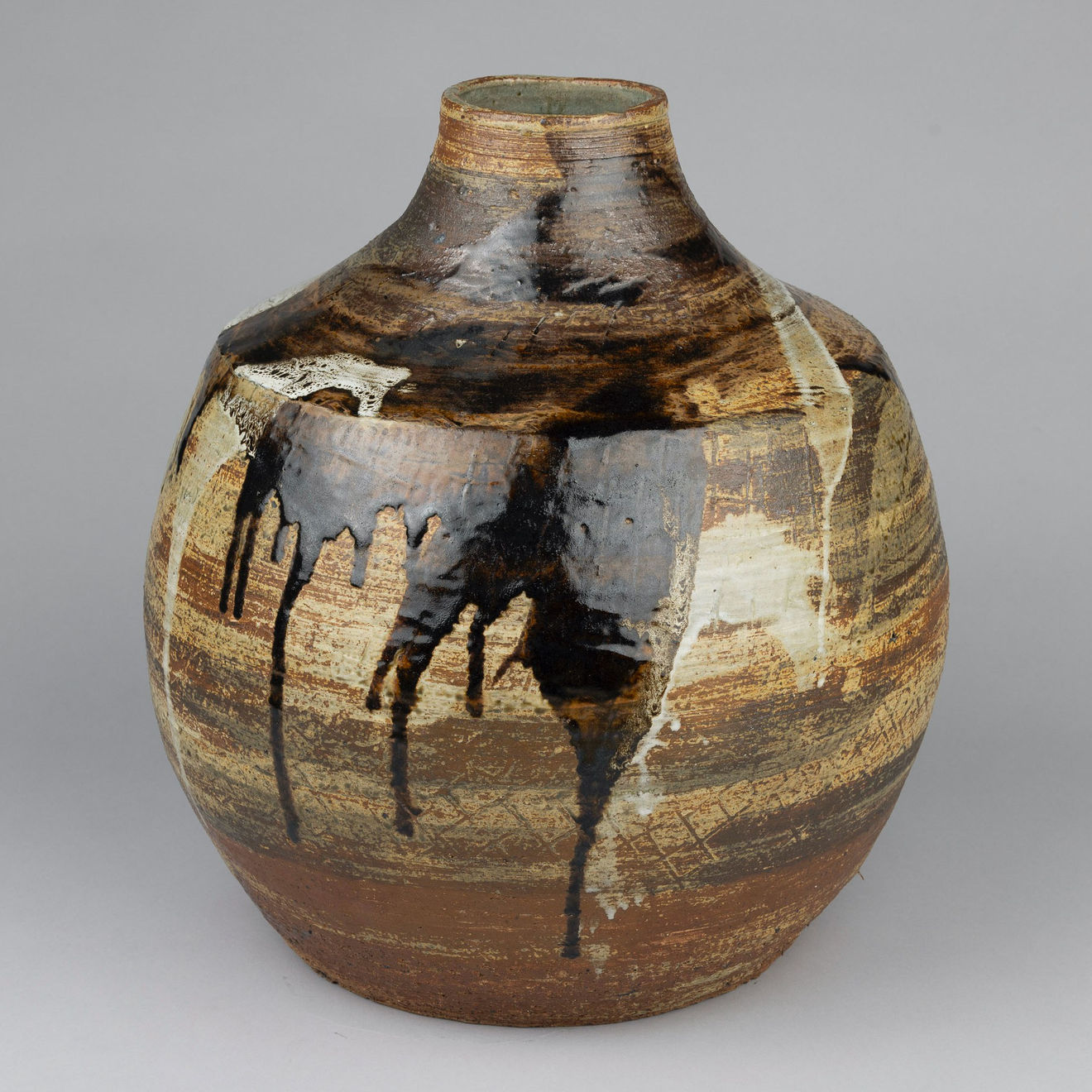 Janet Leach, Monumental vessel, 1993