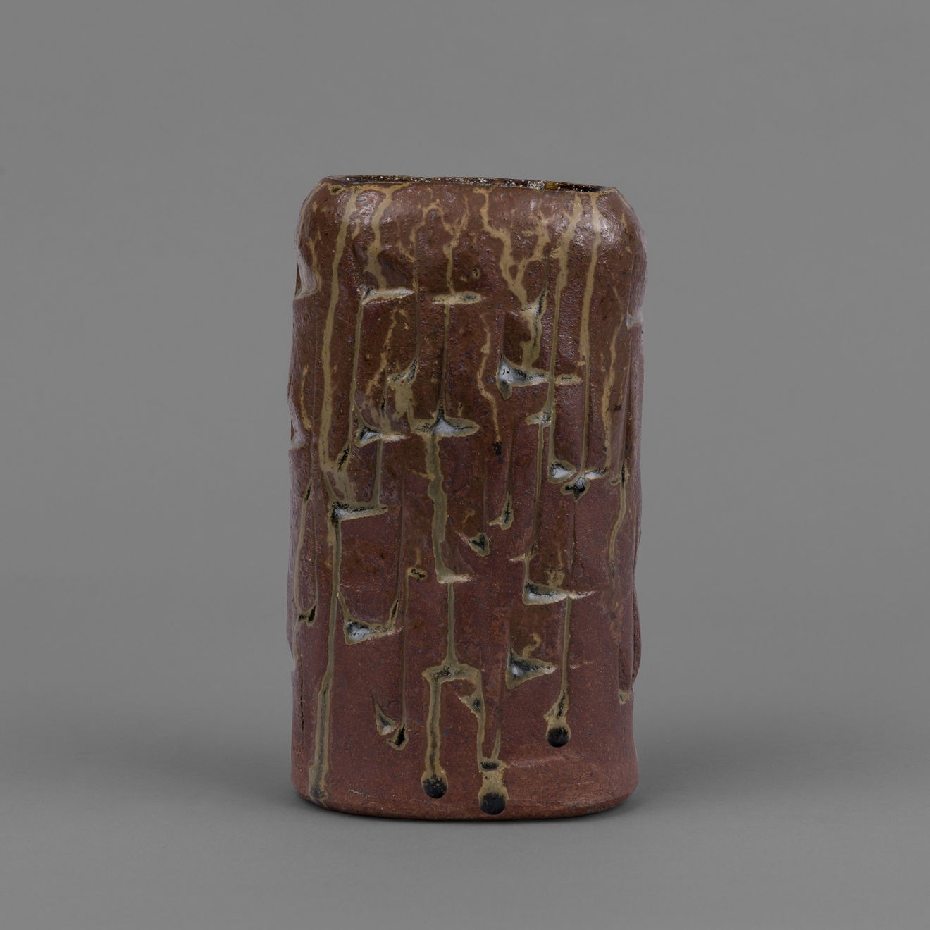 Janet Leach, Oval slab vase