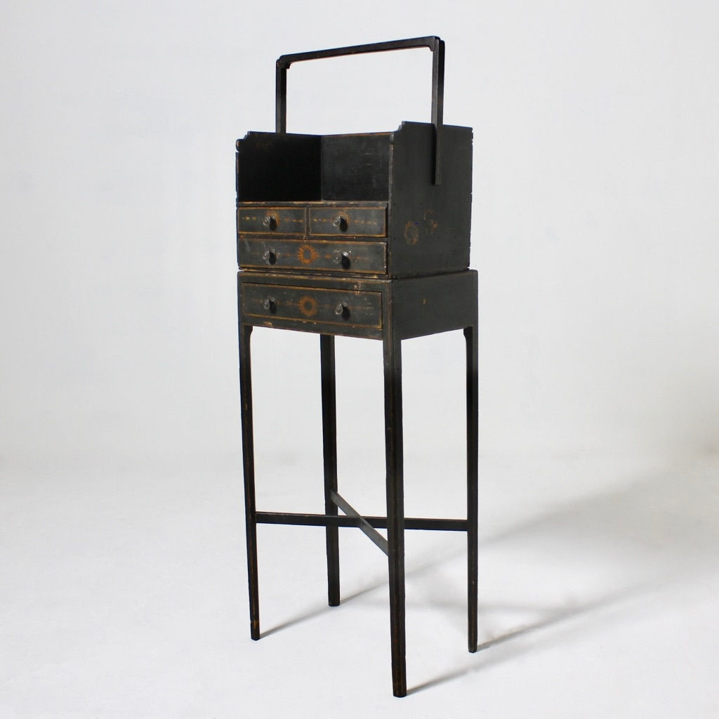 Regency Original Painted Pine Chevrette