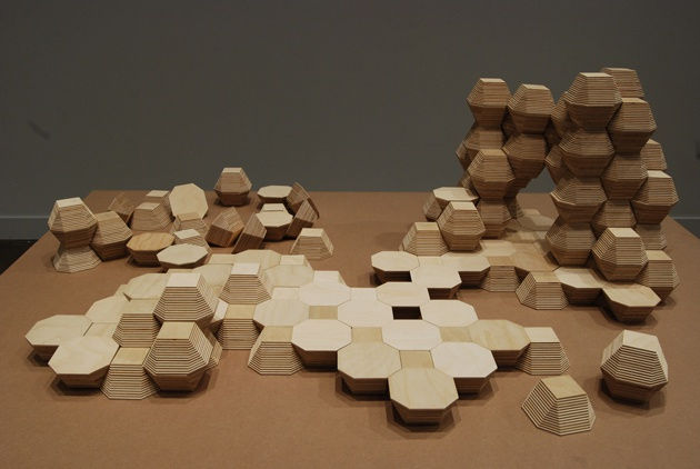 Tobias Putrih, ¨4th Gift (Warsaw Model), 2009