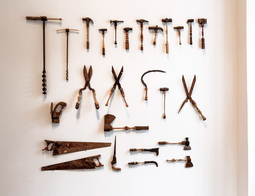 Afonso Tostes, Exhibition view ¨Tronco¨, 2013