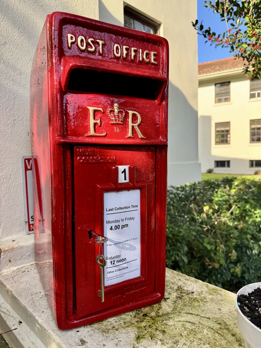 Royal Mail Traditional Post Box ER Red, 2026