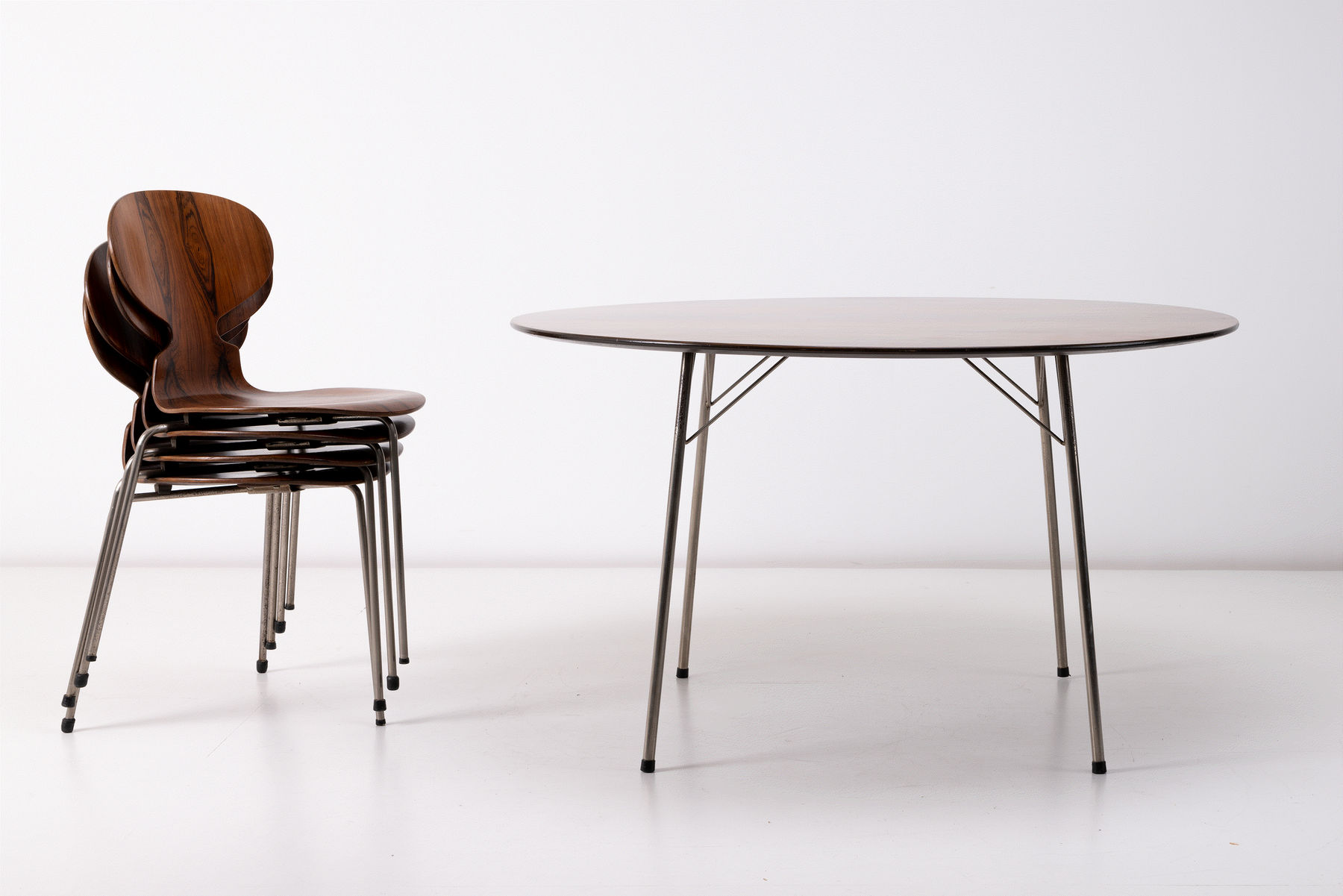 Arne Jacobsen, Breakfast Table Model 3600 & Ant Chairs Model 3101 , 1952