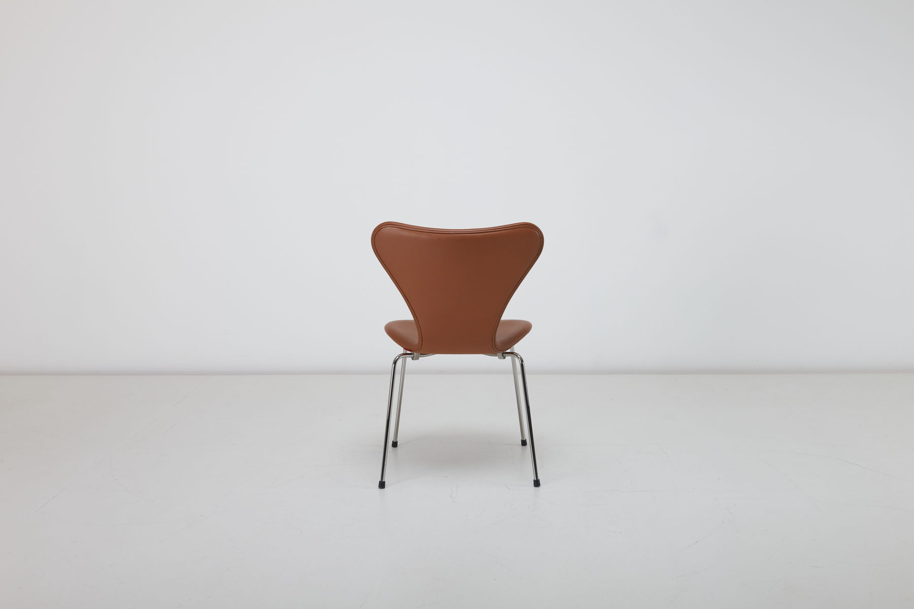 Arne Jacobsen, Leather Chairs, 2002