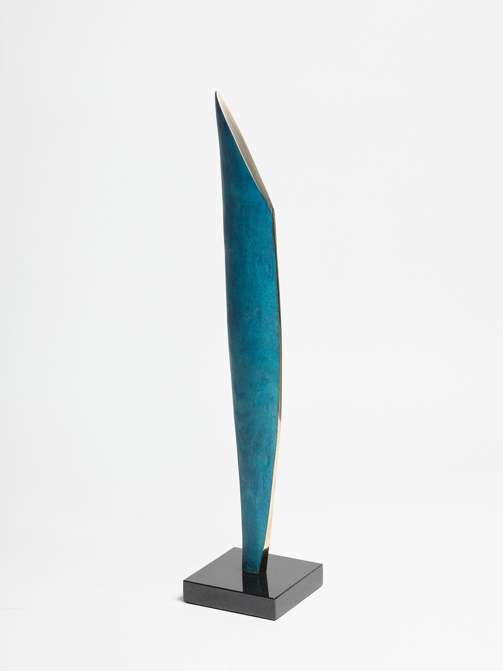 Vertical Blade sculpture by Margaret Lovell