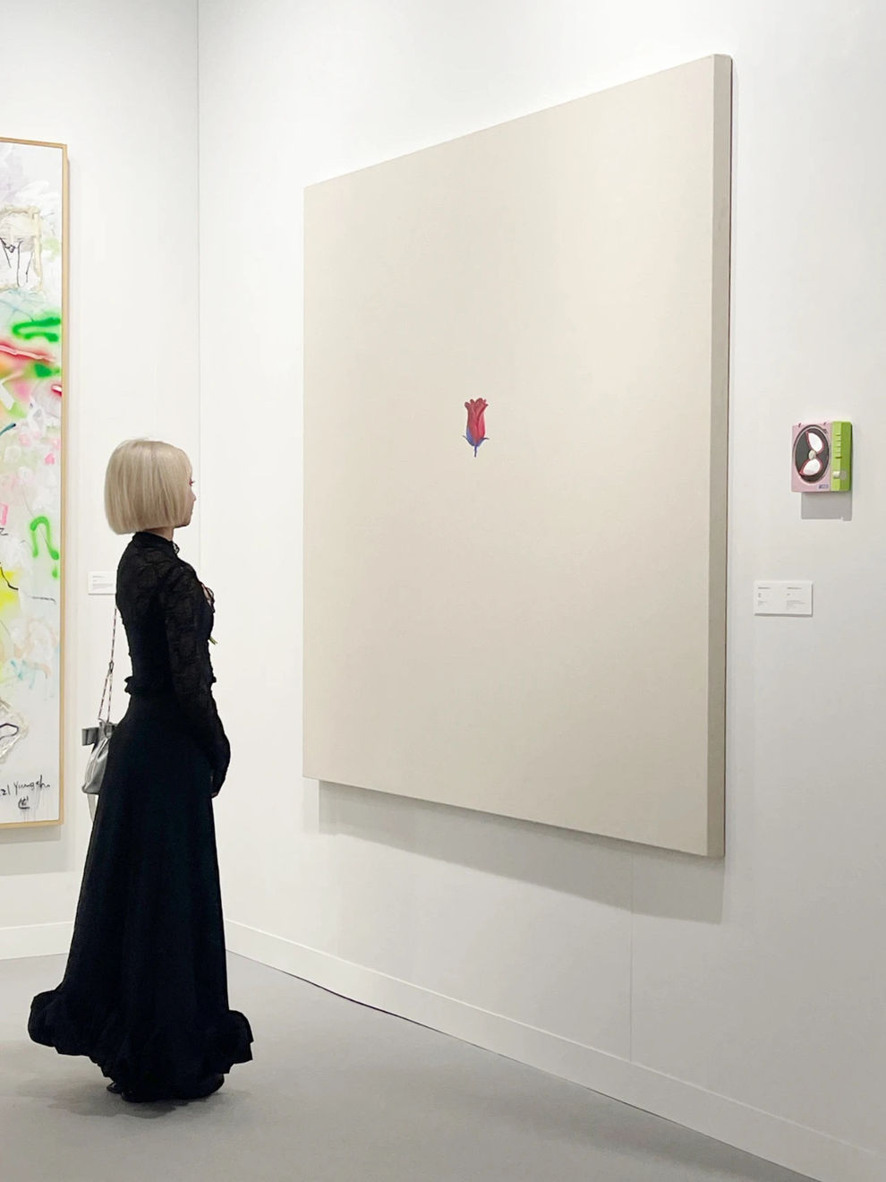 Xiong Haoqi, Rose, Acrylic on canvas, 180 x 200 cm, 2025 熊浩棋，玫瑰，布面丙烯，180 x 200 cm，2025