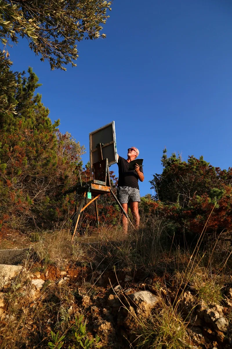 Gerard Byrne plein air painting 'Turquoise Waters' Kozica Beach Rab island Croatia photo credit Agata Byrne