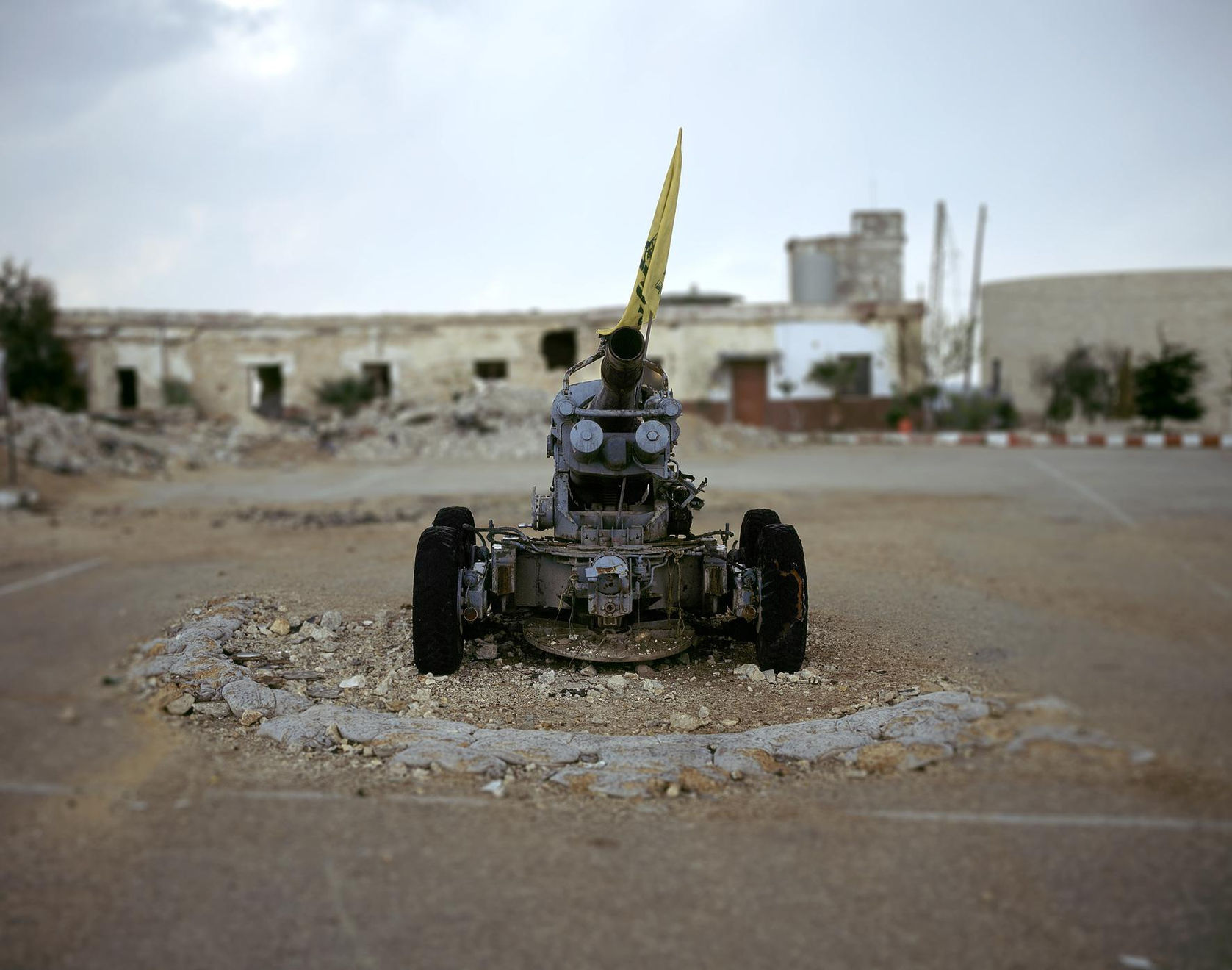 Joana Hadjithomas & Khalil Joreige, War Trophies N°8, 2006 - 2007