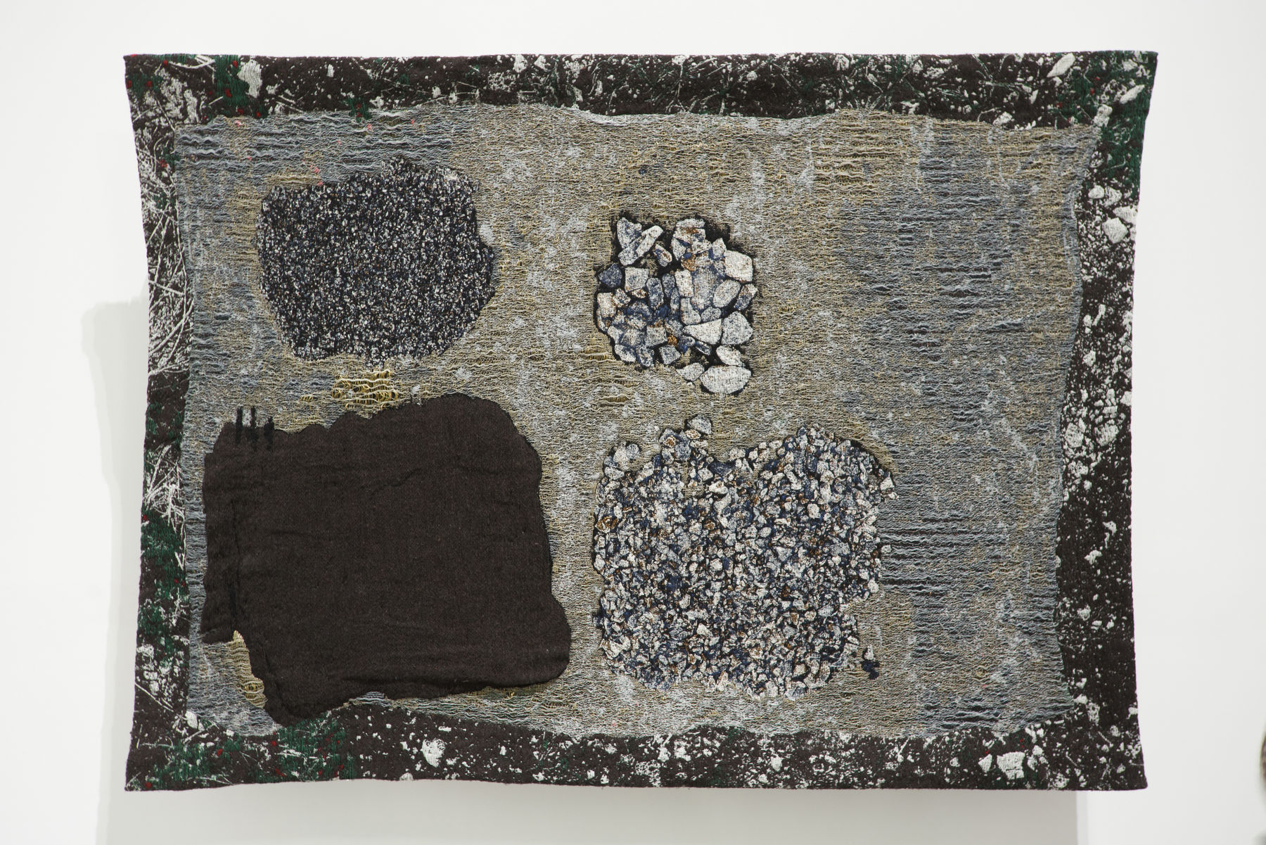 Joana Hadjithomas & Khalil Joreige, Message with(out) a code (2), 2022