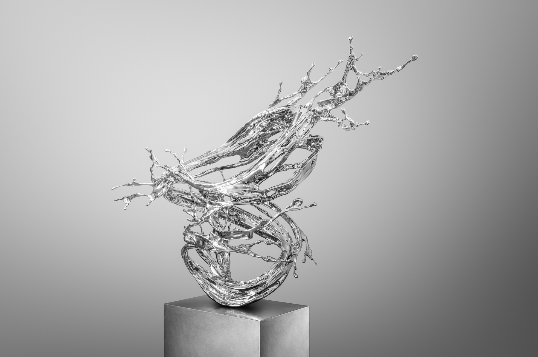 Water in Dripping - Loong, 2023, stainless steel, 72 x 90.5 x 45.3 inches/183 x 230 x 115 cm