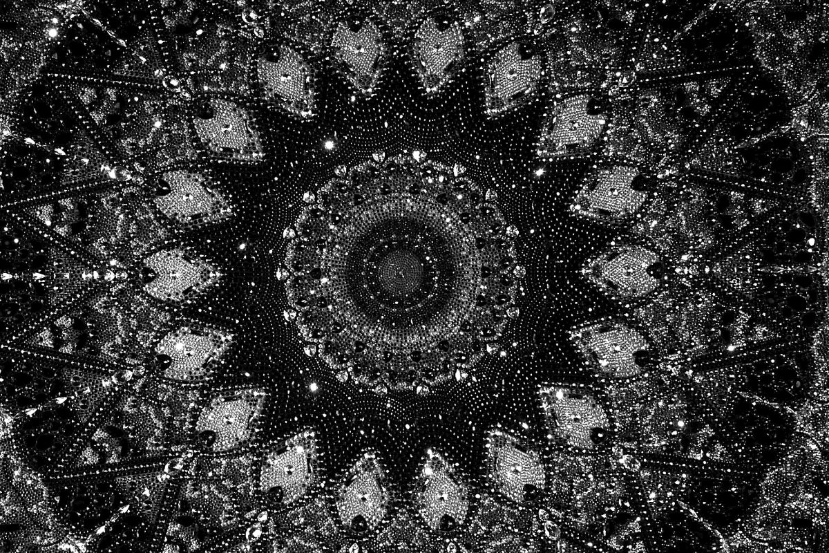 Stefano Curto, THETART / One Black and White