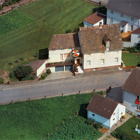 Peter Piller, Untitled (Einzebild), 2004