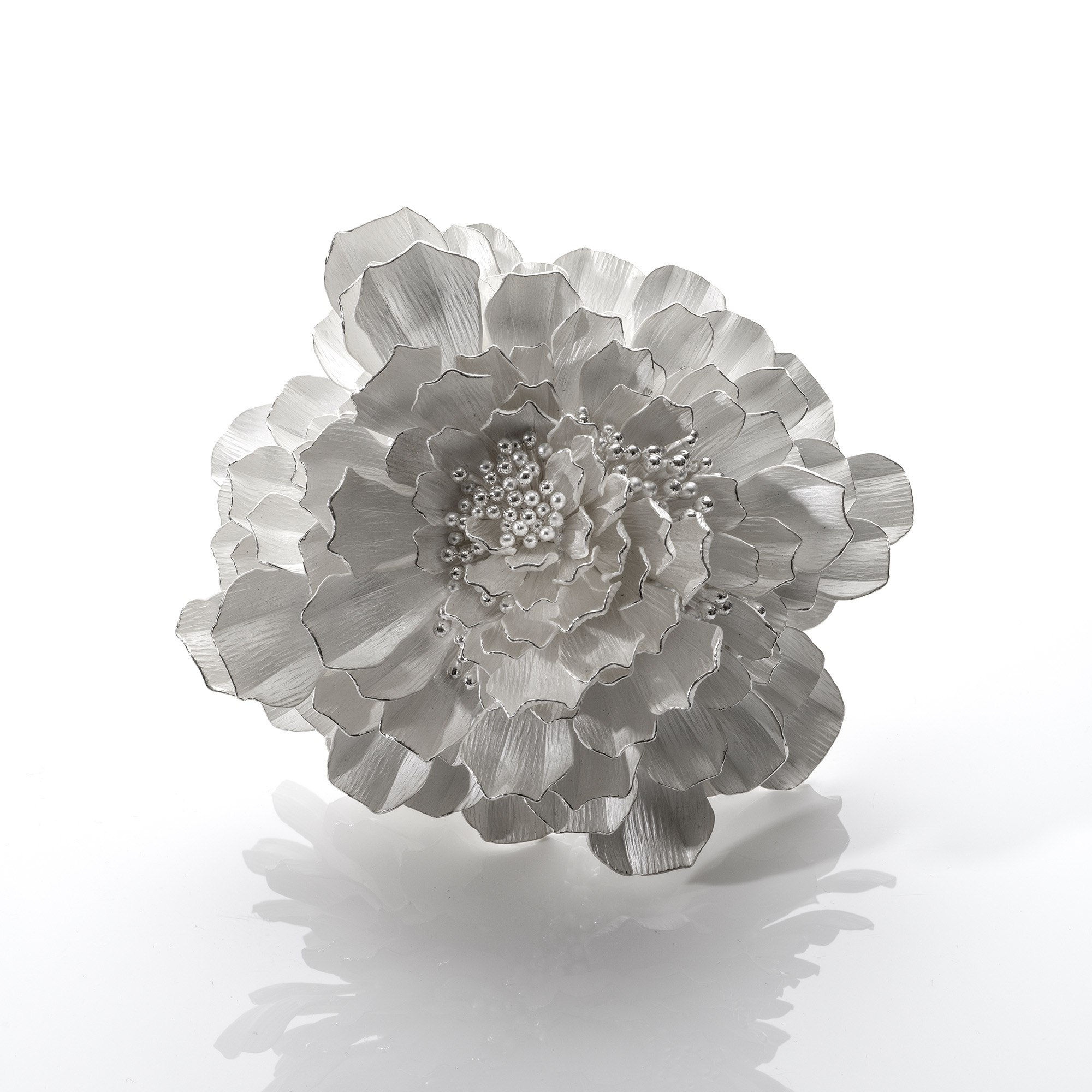 Junko Mori, Silver Organism, Two Spine Rose Dew, 2025