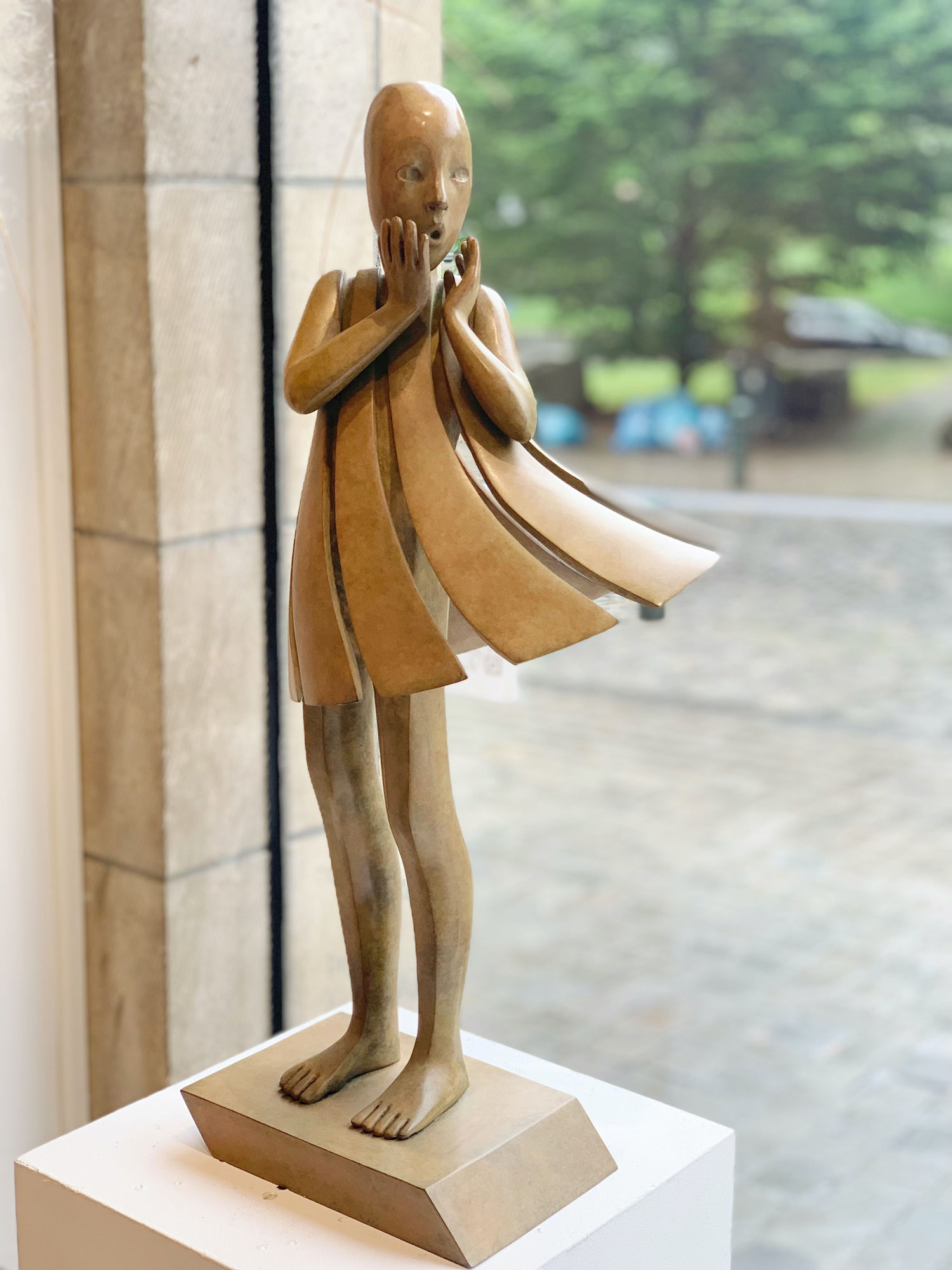 Isabel Miramontes, L'Ange Passe | Angel Passes, 2021