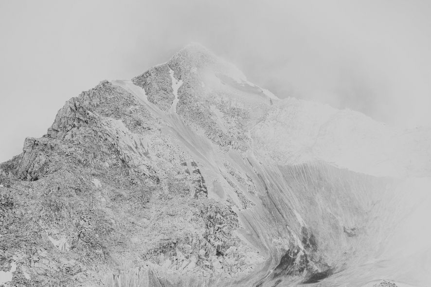 陈萧伊 Chen Xiaoyi, 横截面:歌者 Crystalloid: Minstrel, 2021