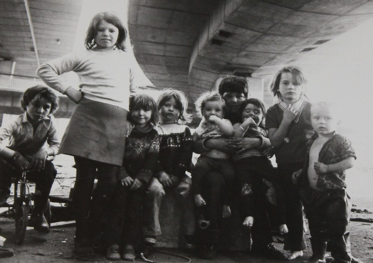 Jo Spence, Gypsies (kids beneath the Westway), 1974