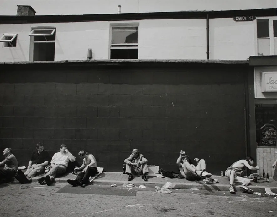 Ken Grant, Drinking in the sun, Southport, c1998