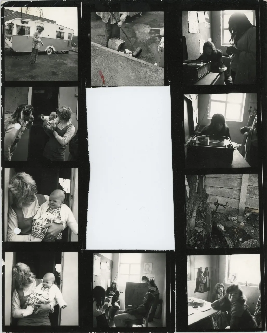 Jo Spence, Contact sheet - Gypsies, 1974