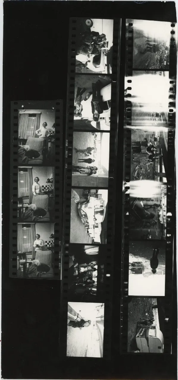 Jo Spence, Contact sheet - Gypsies, 1974