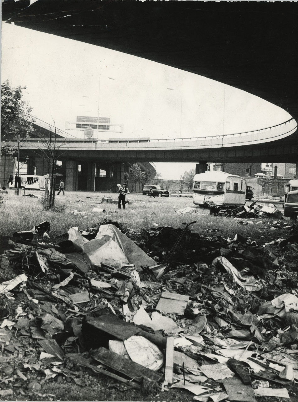 Jo Spence, Gypsies (Westway), 1974