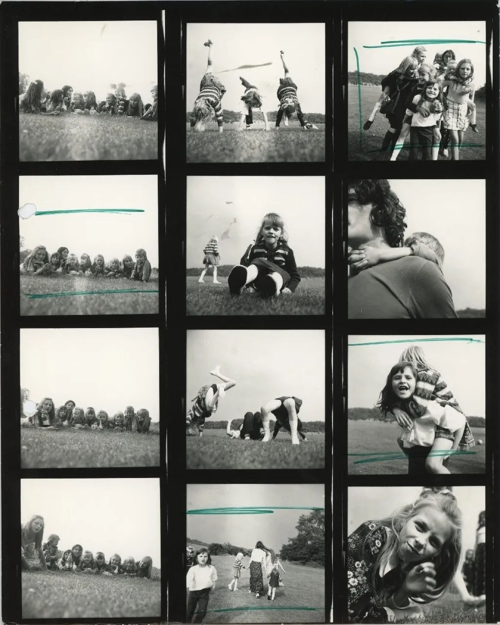 Jo Spence, Contact sheet - Gypsies, 1974