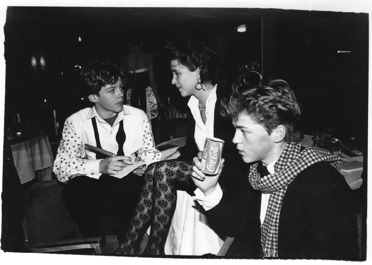 Dafydd Jones, Teenage Balls. Archie Orr-Ewing and Polly Astor. Abomni Ball. Grosvenor House, 1986