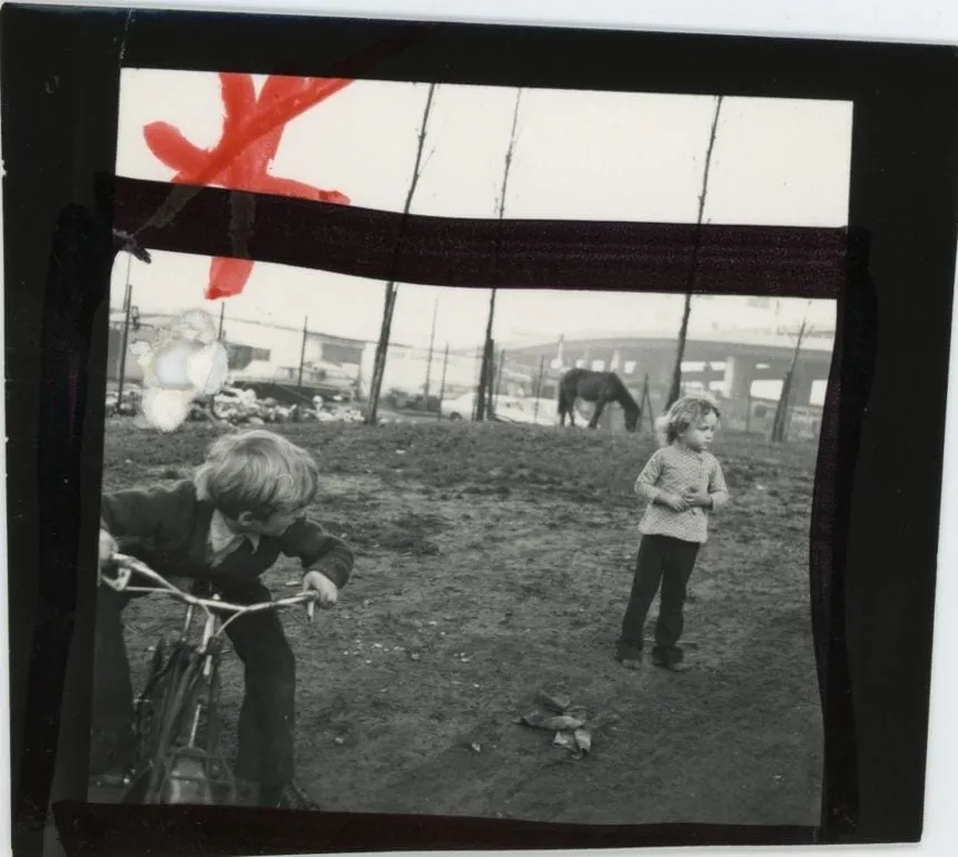 Jo Spence, Contact print - Gypsies, 1974