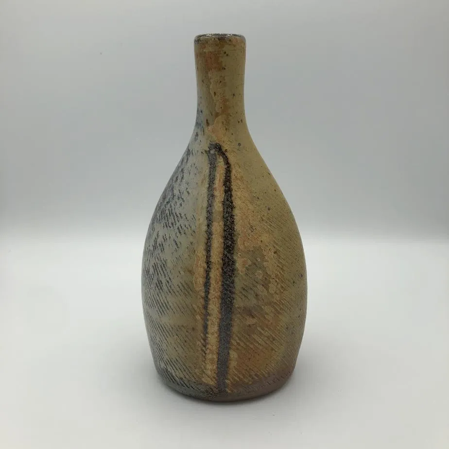 John Jelfs, Oval Narrow Bottle, 2020