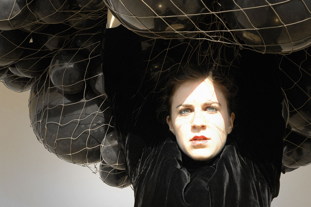 Elana Mann, Hineni, from the IBD (Improvised Balloon Device) Series, 2007-11