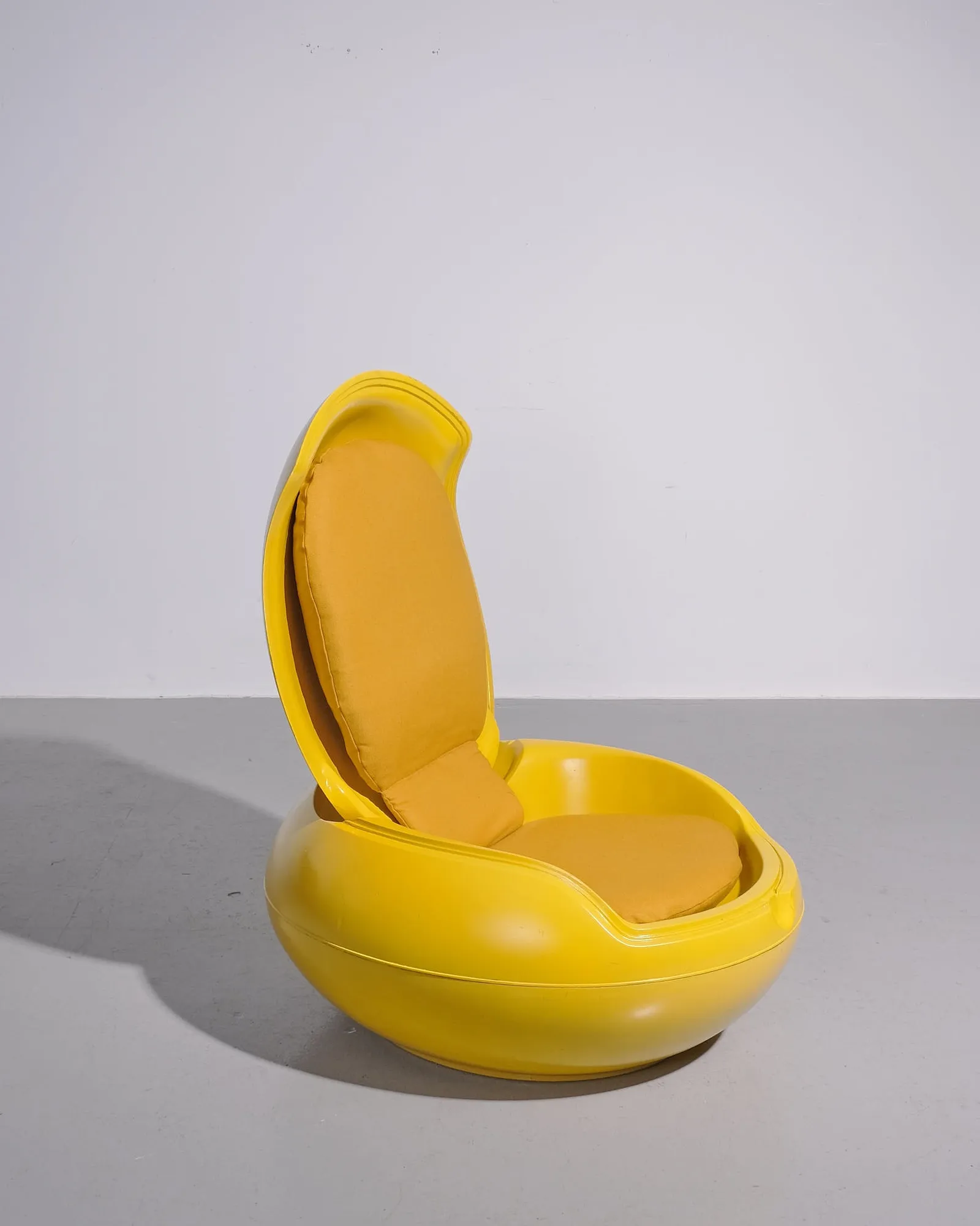 Peter Ghyczy, 'Garden Egg' Chair