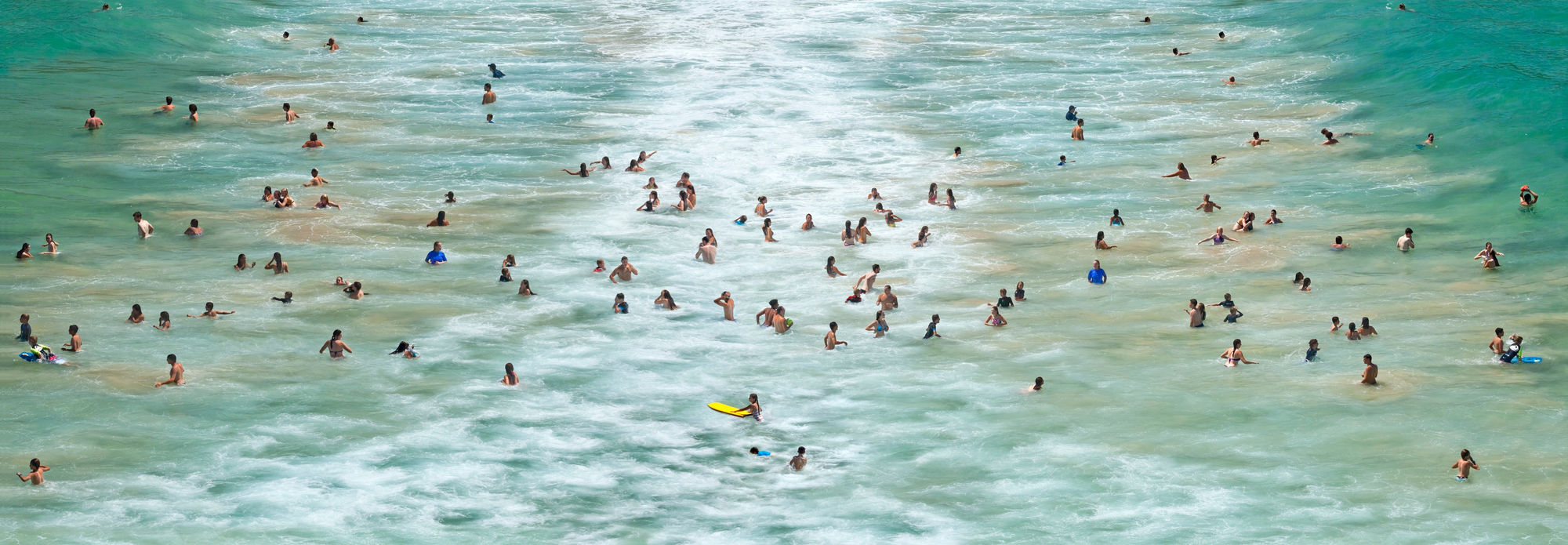 Cathy Carter, Paunui: White Wash Bathers, 2024