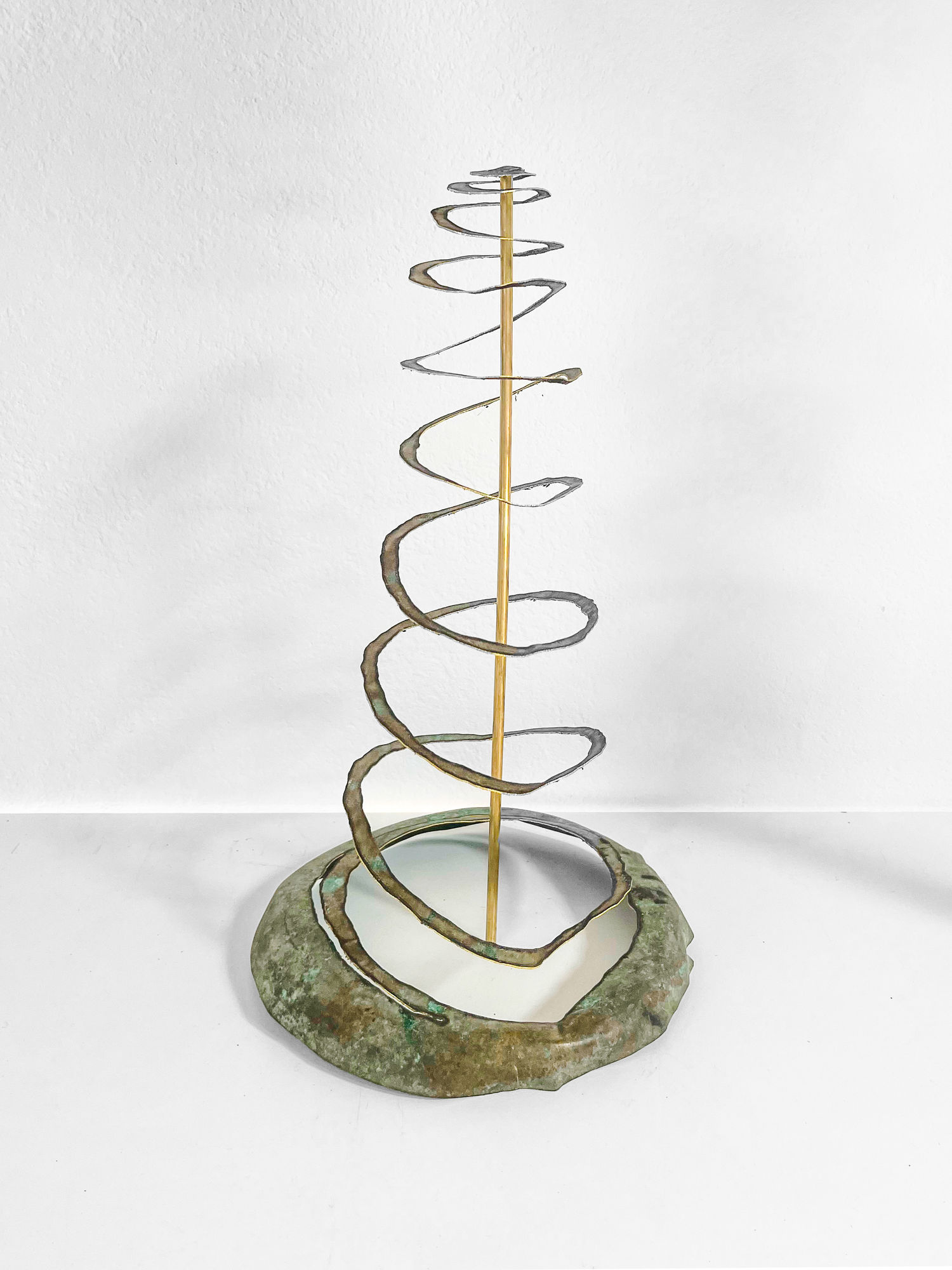 Martin BELOU, Plate, 2024