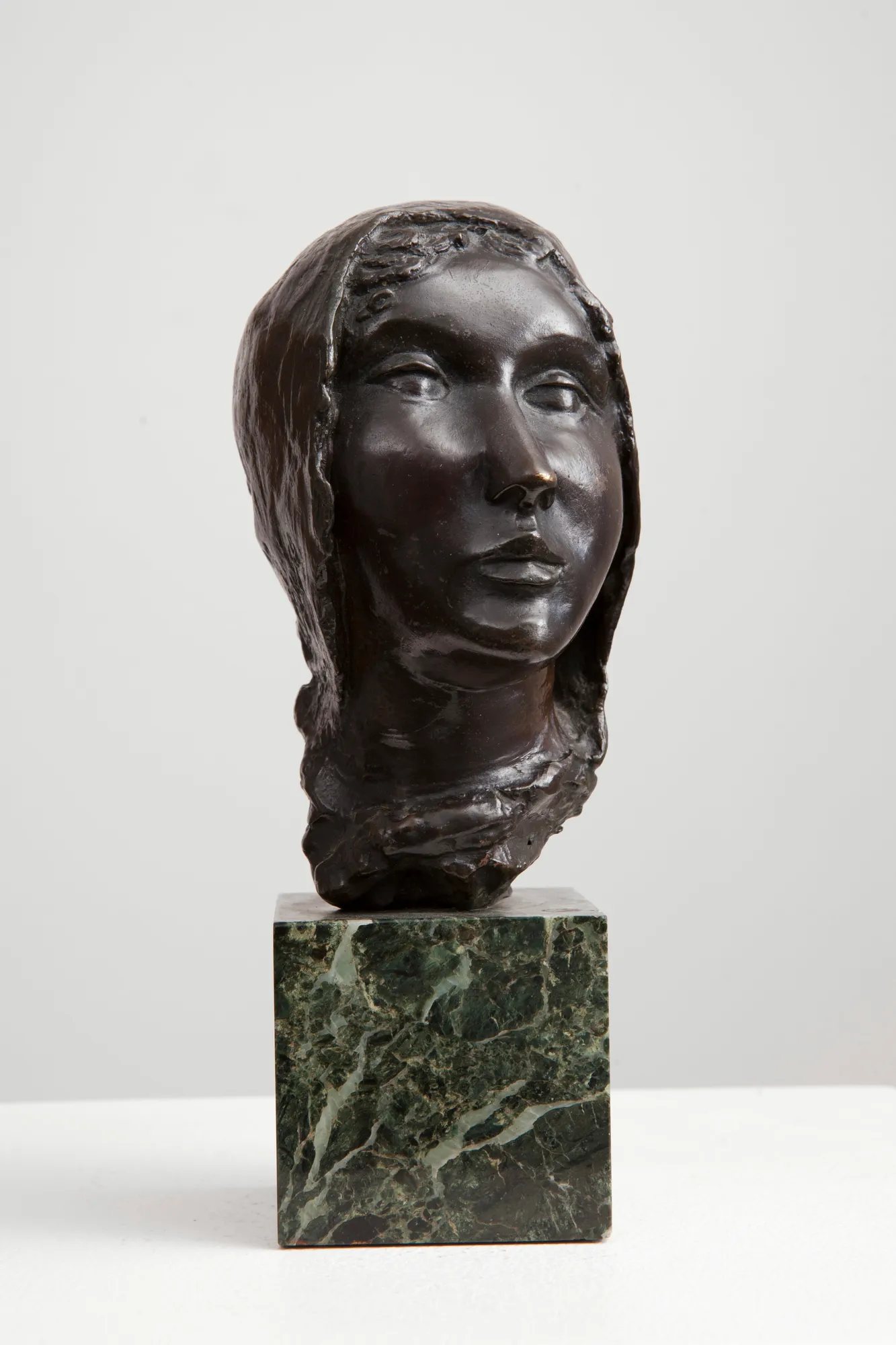 Apel.les Fenosa, Tête de femme, 1924