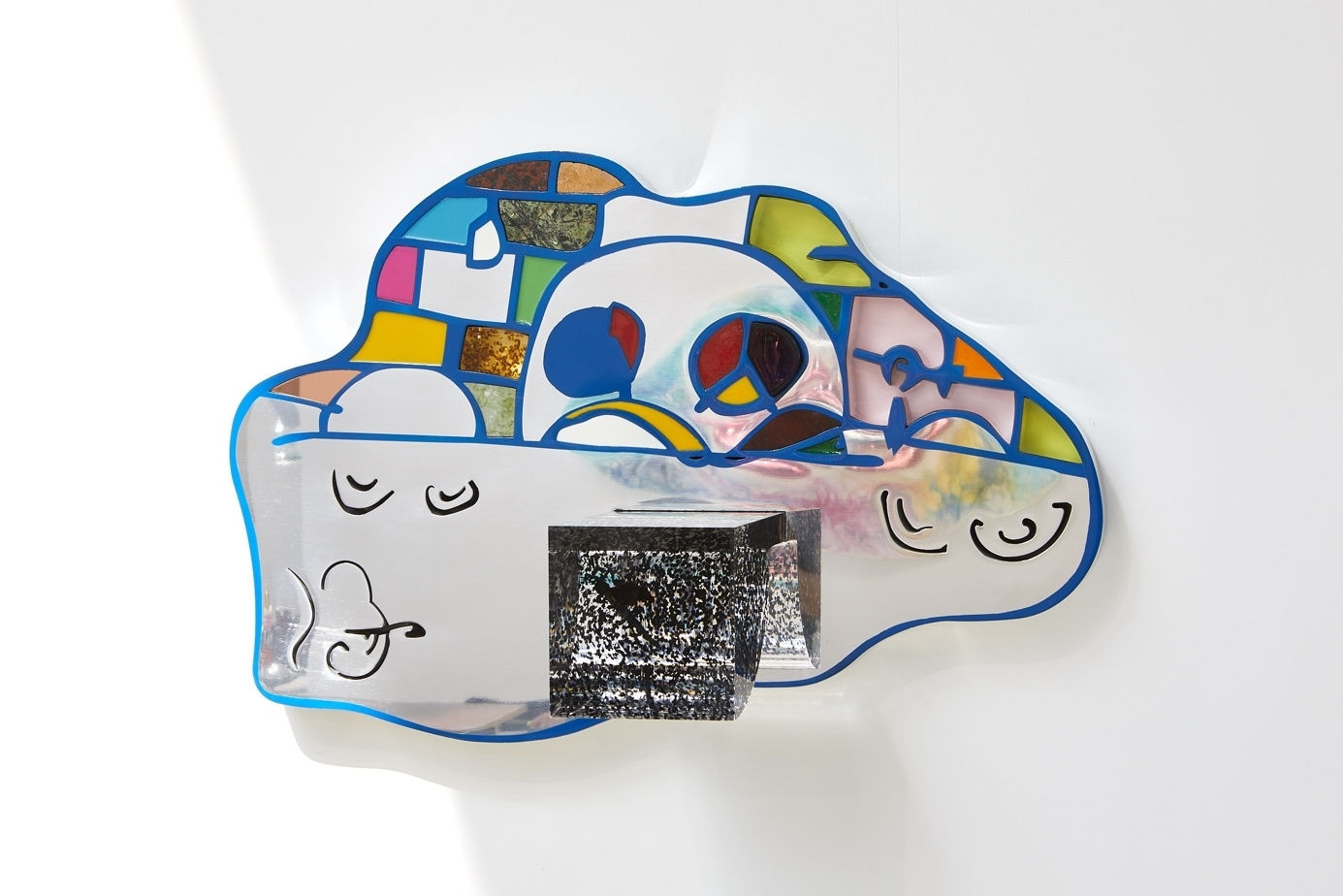 Gary Webb Blue Face Feuille d'aluminium, résine, marbre, acrylique, peinture 115 x 90 x 40 cm 45.28 x 35.43 x 15.75 in