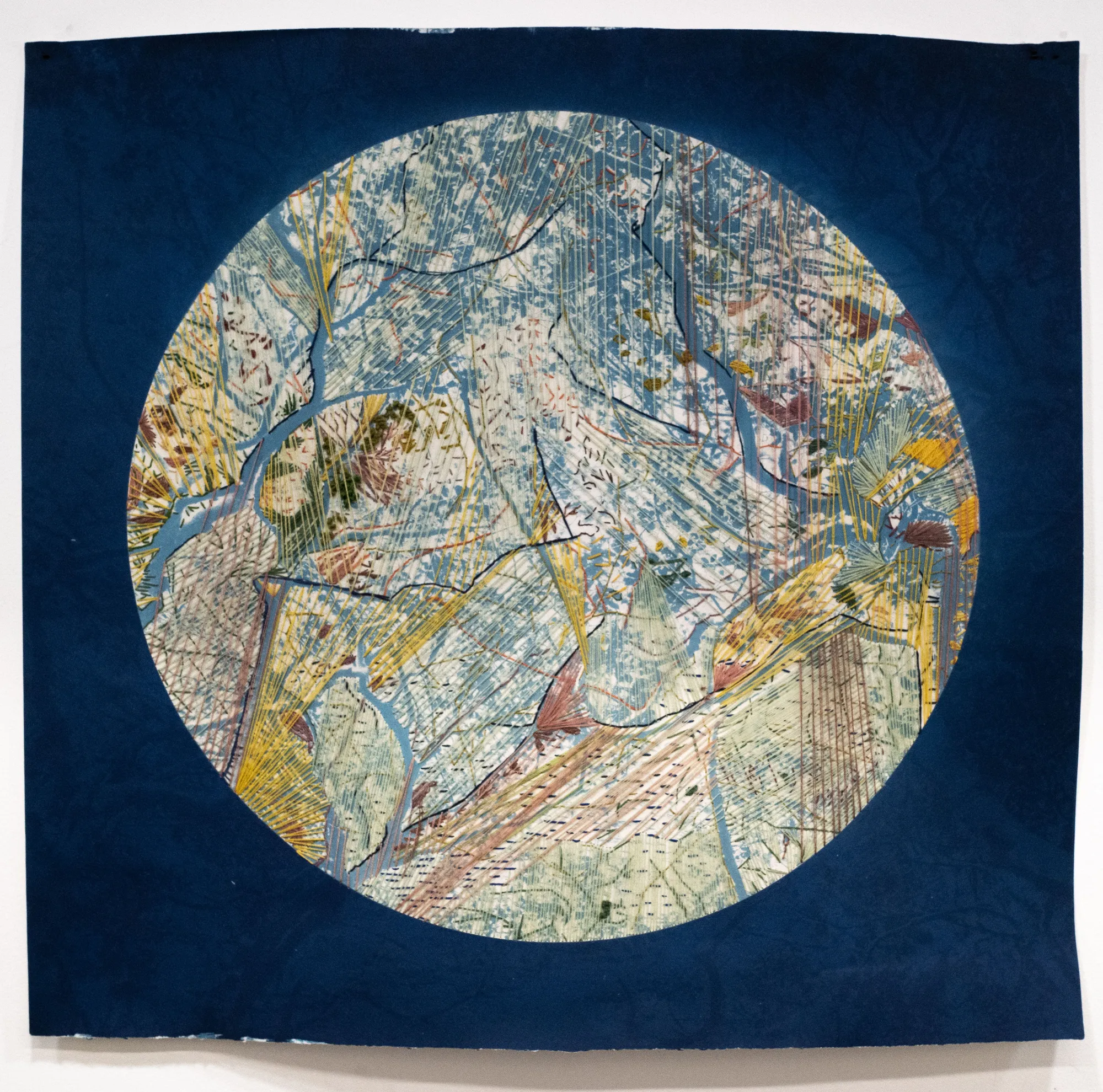 Dora Somosi, Mending Hollies