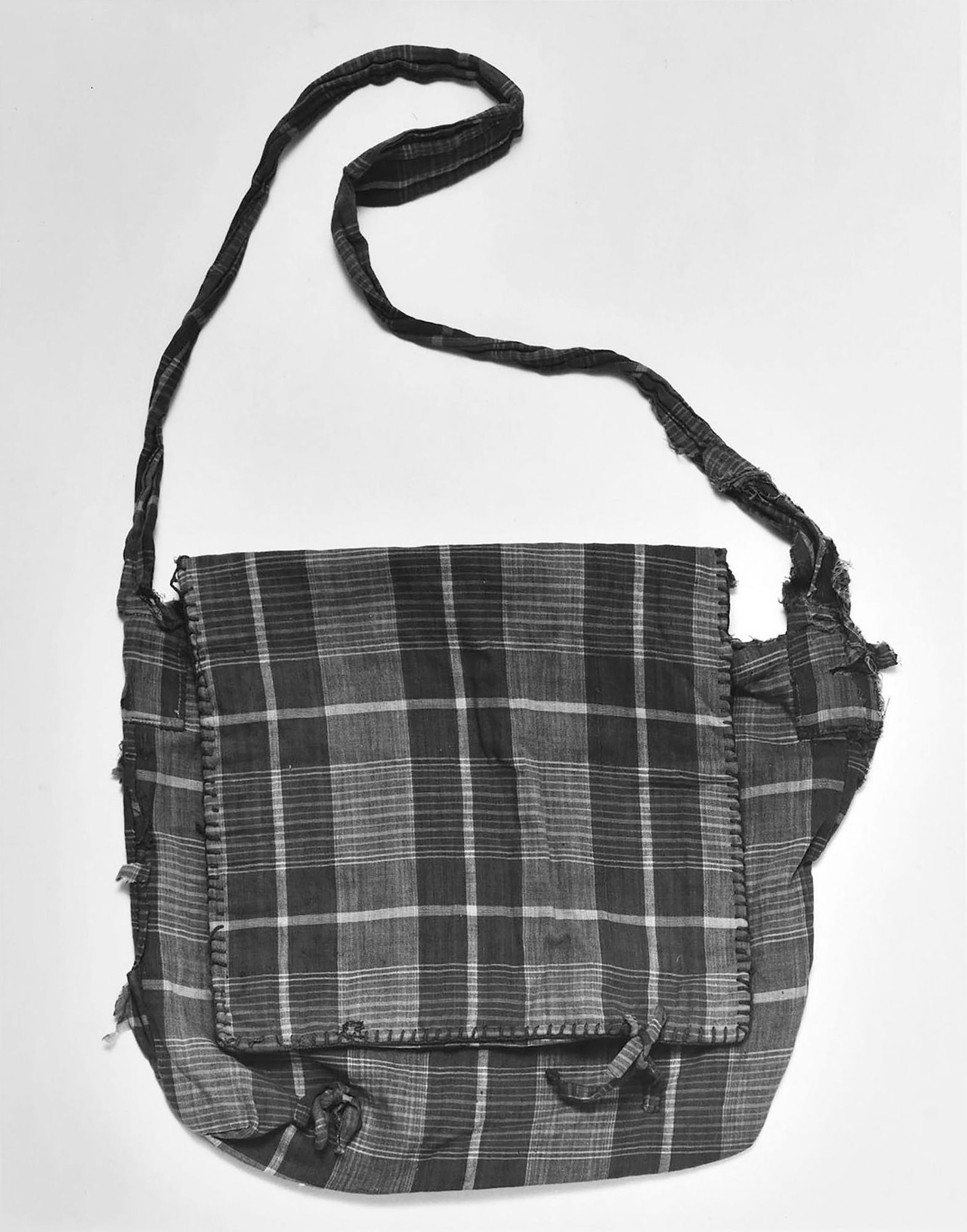 Hiromi Tsuchida, First-aid kit, 1982