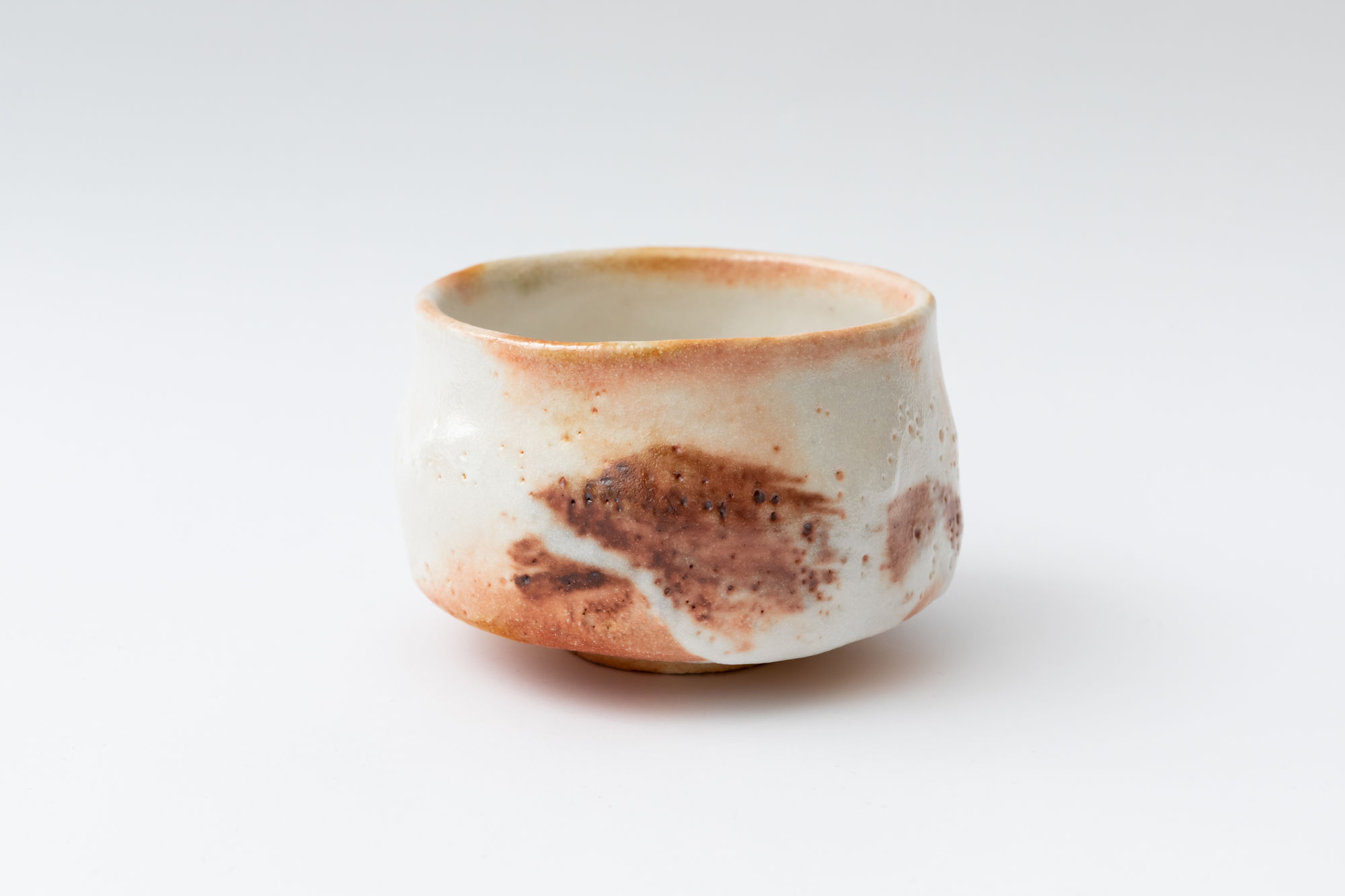 Kan Kishino, Shino Tea Bowl