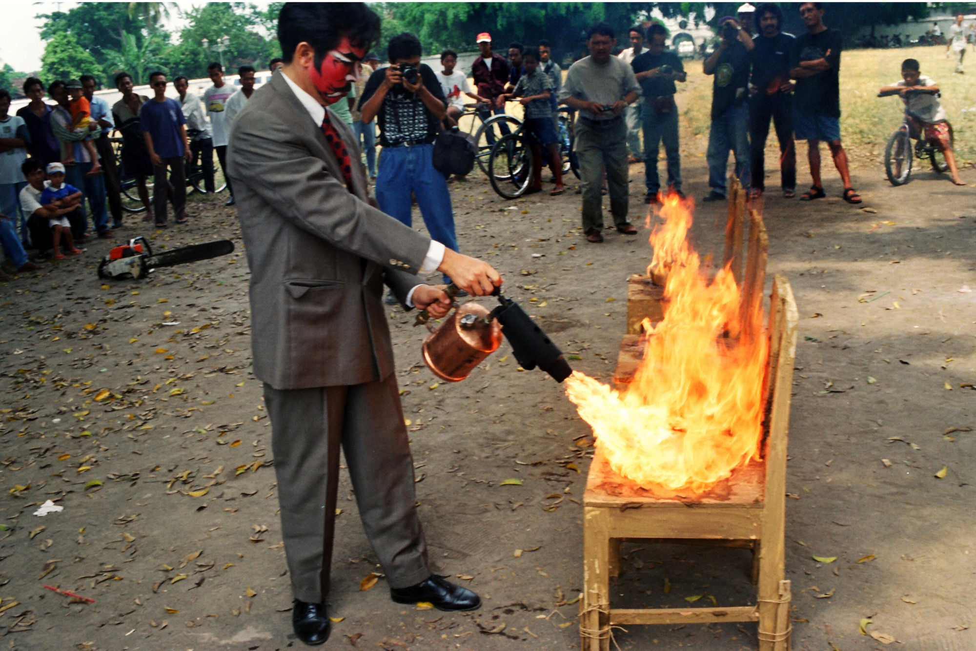 FX Harsono, Destruction 3, 1997